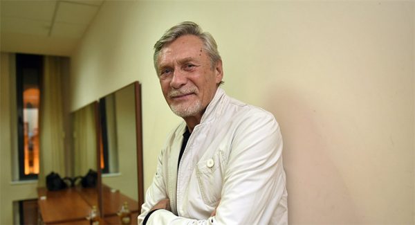 Биография и личная жизнь Александра Михайлова