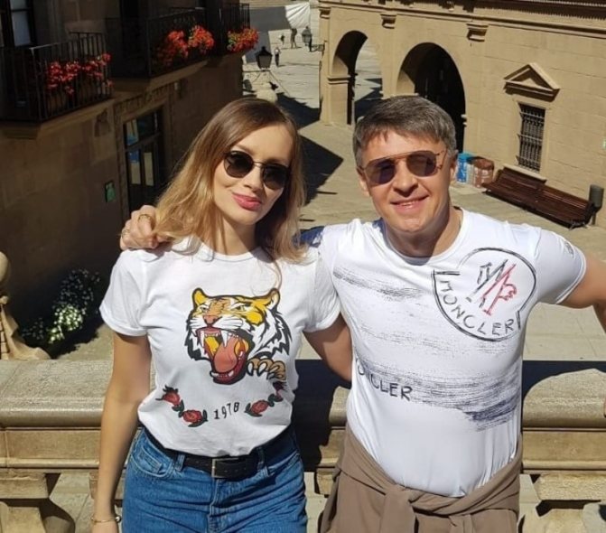Главные женщины в жизни «Уральских пельменей»: как выглядят и чем занимаются
