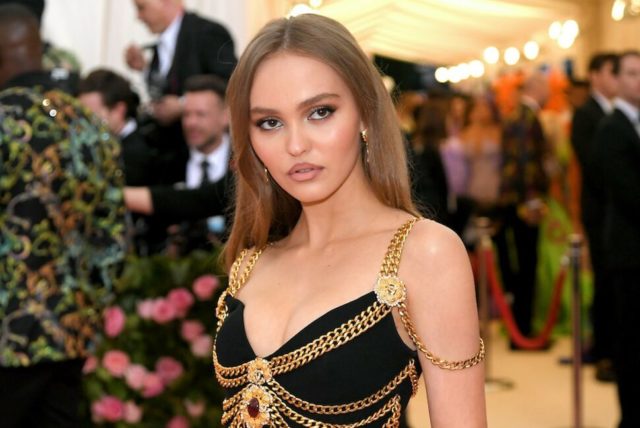 Lily-Rose Melody Depp (Лили-Роуз Мелоди Депп): биография, личная жизнь