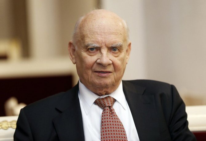 Николай Добронравов