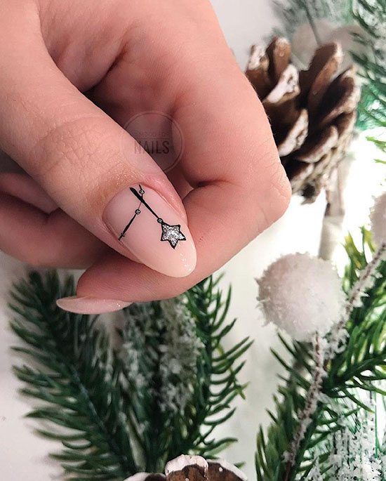 новогодний маникюр