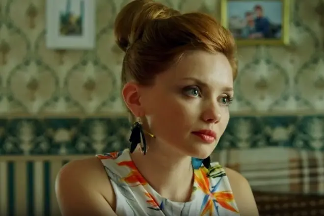 Ольга Кузьмина (кадр из фильма «Две жены»)