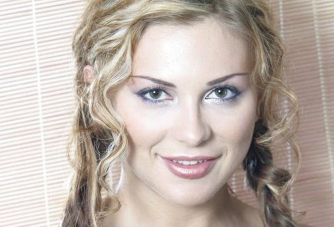 Певица Черникова